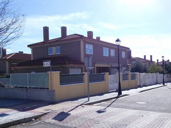 Laguna de Duero,  ES