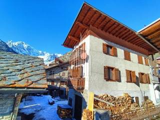 Courmayeur,  IT