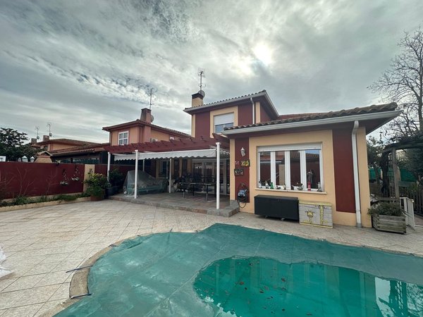 Rivas-Vaciamadrid,  ES