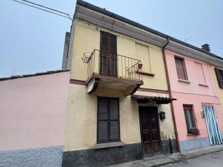 Pavia,  IT