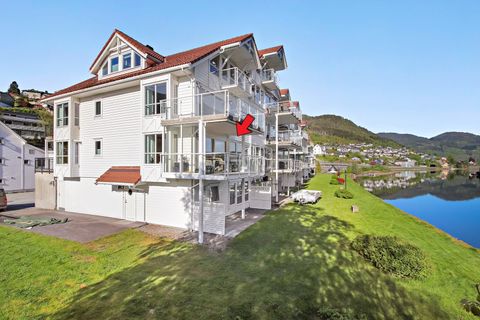 Steinavegen 20A, Førde