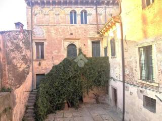 Pescantina,  IT