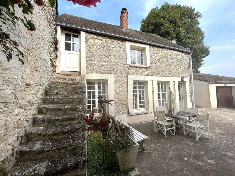 à Senlis (60300)