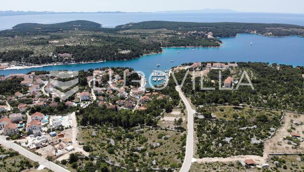 Milna