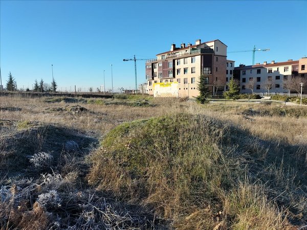 Cistérniga,  ES