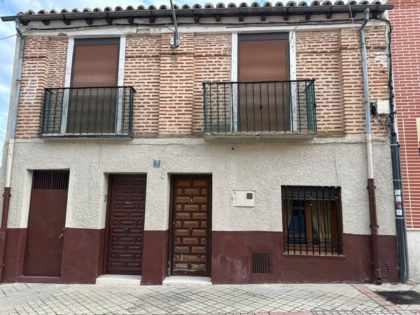 Nava del Rey,  ES