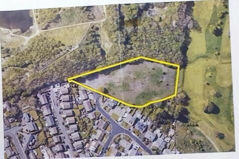 Frensham Drive, Bradford, BD7 4AS