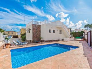 Torrevieja,  ES