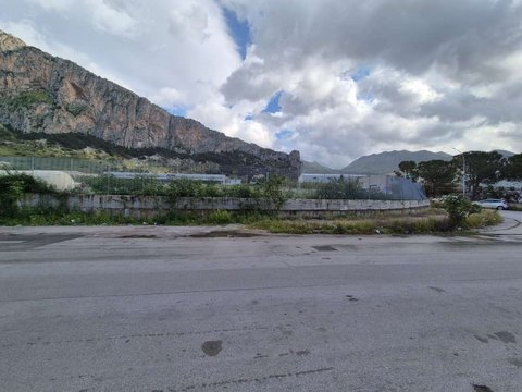 Carini,  IT