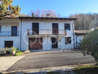 Tarcento,  IT