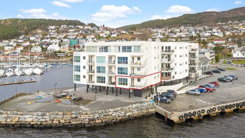 Sjøgata 56, Ulsteinvik