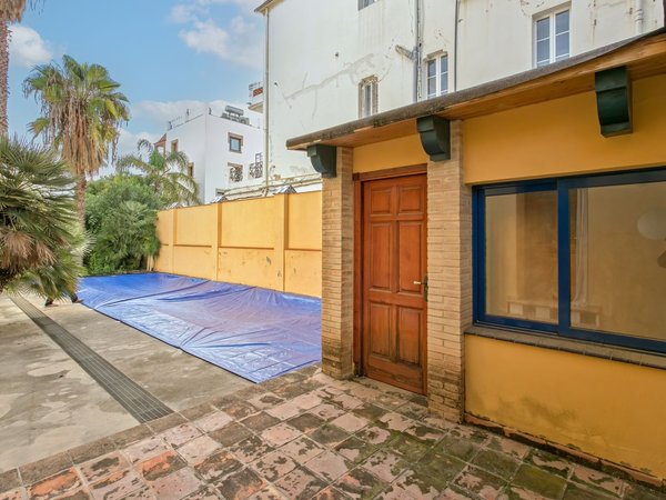Vilanova i la Geltrú,  ES