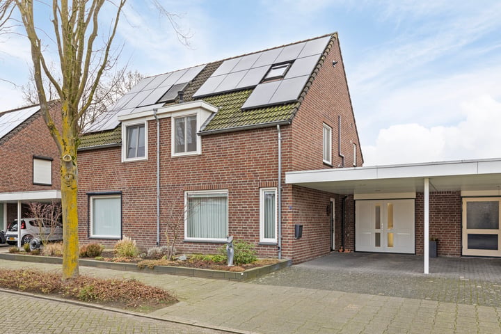 5712 NE Someren