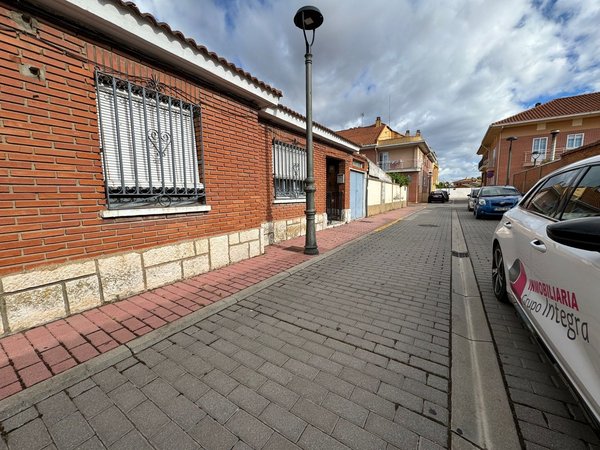 Santovenia de Pisuerga,  ES