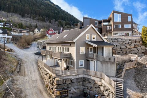 Kyrkjebakken 61A, Sogndal