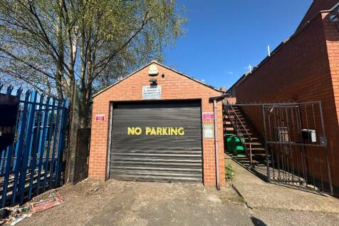 235a Radford Road, Nottingham, Nottinghamshire, NG7 5GU