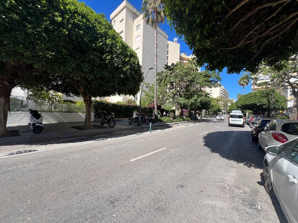 Marbella,  ES