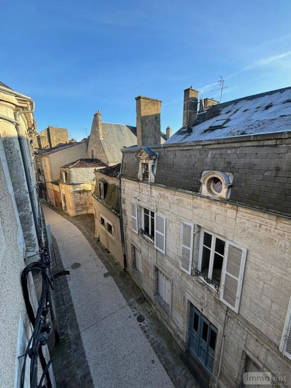 à Poitiers (86000)