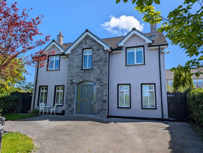 1 Church Manor, Carrigallen, Leitrim