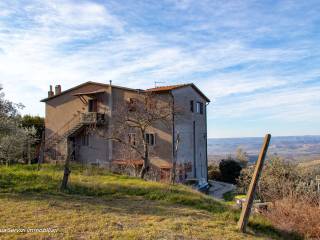 Montecchio,  IT