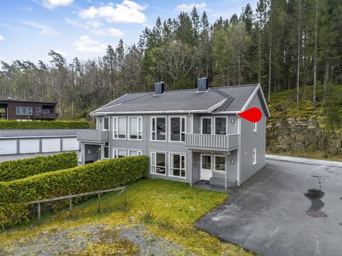 Oftebrolia 24, Lyngdal