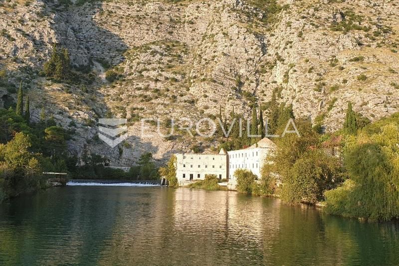 Dubrovnik, Komolac