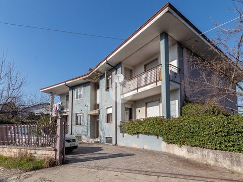 Bussolengo,  IT