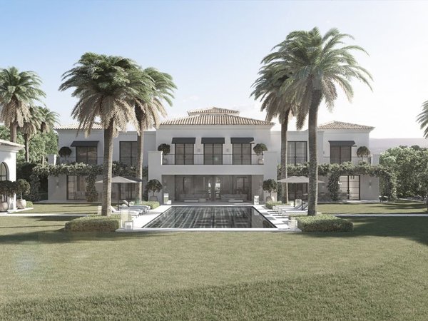 Marbella,  ES