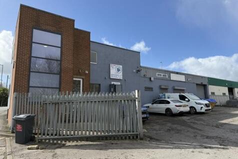 Unit 8/8a Essex Park Industrial Estate, Essex Street, Bradford