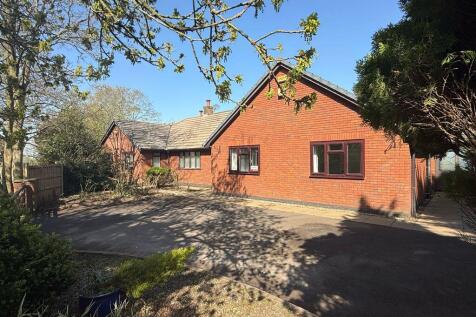 Holland Lodge, Church Lane, Lydiate, Liverpool, L31 4HL
