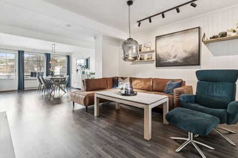 Einevegen 11 C, Ørsta