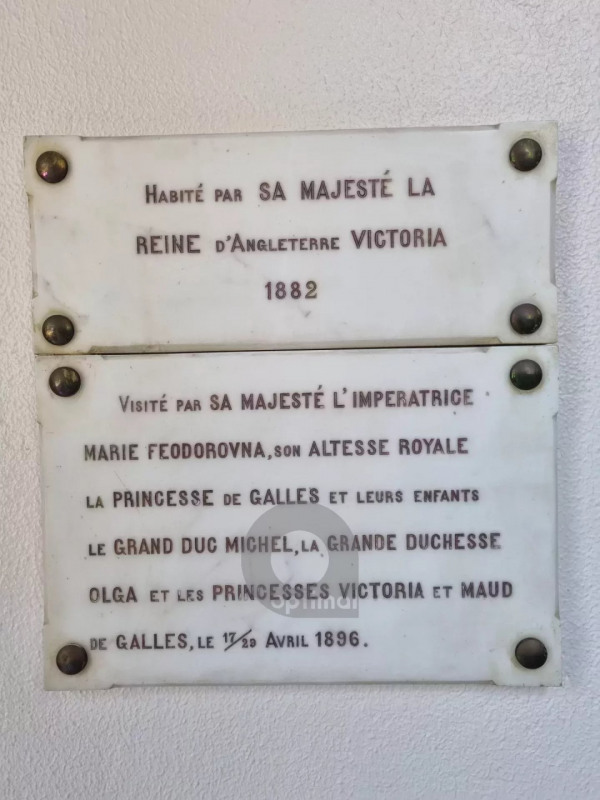 à Menton (06500)