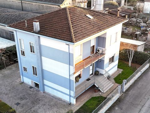 Bovolone,  IT