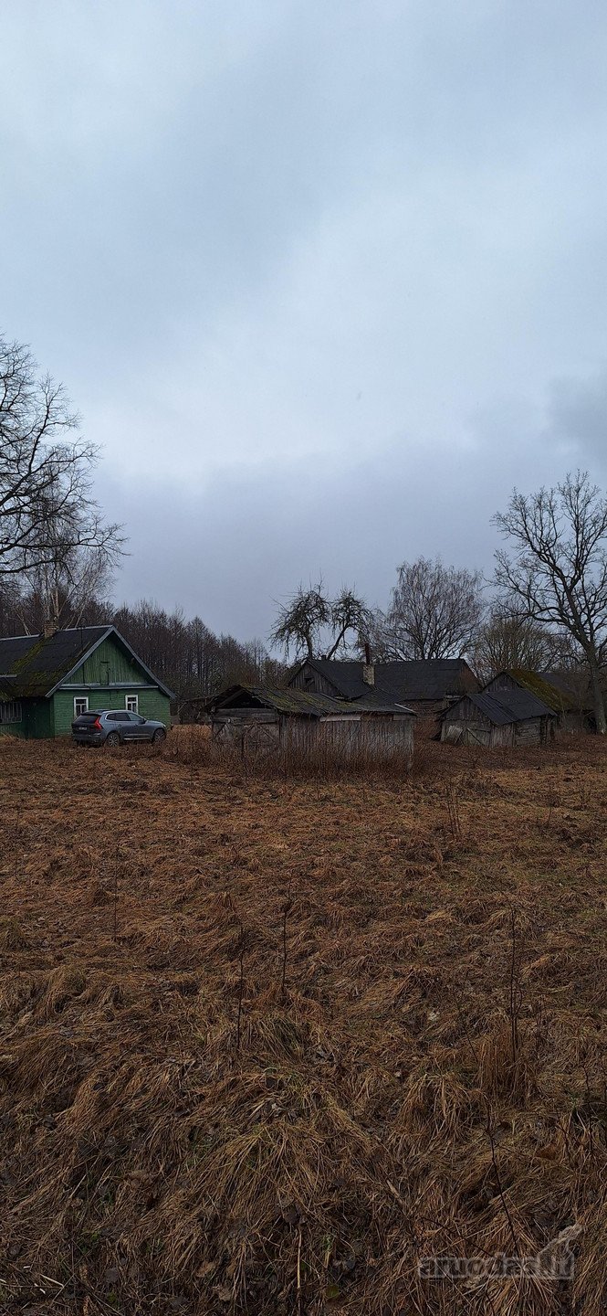 Trakų r. sav. Liaukiškių k.