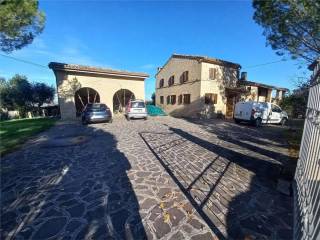 Macerata,  IT