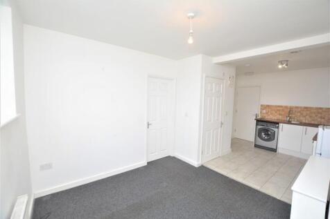 Freehold, 29, Portfields Road, Newport Pagnell, Buckinghamshire, MK16