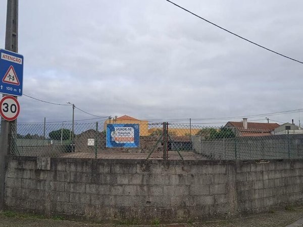 Estela,  PT