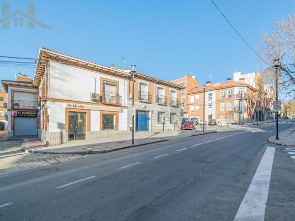 Colmenar Viejo,  ES