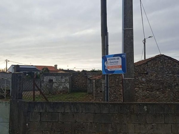 Estela,  PT