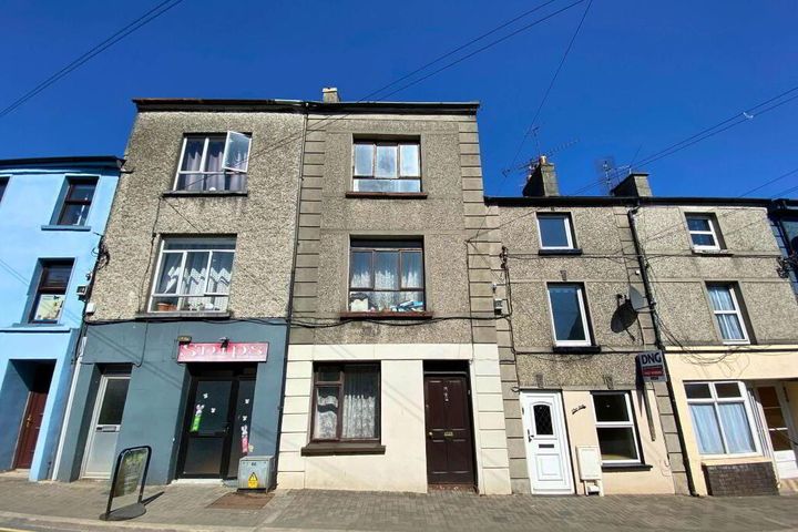 14 Sarsfield Street, Nenagh, E45W993