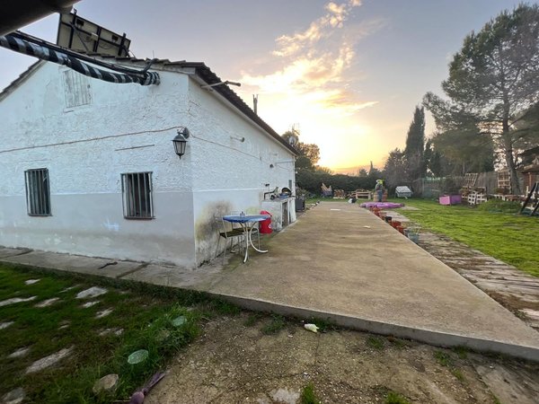 Alfajarin,  ES