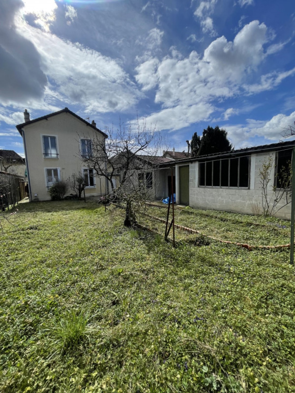 à Sainte-Savine (10300)