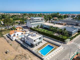 Oliva,  ES
