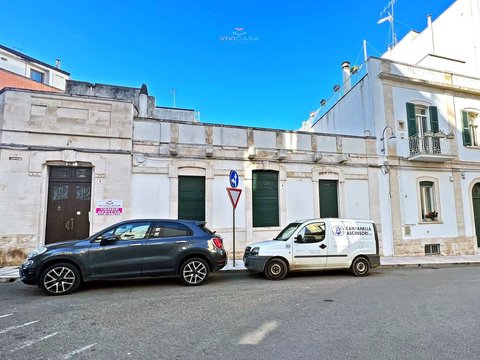 Putignano,  IT