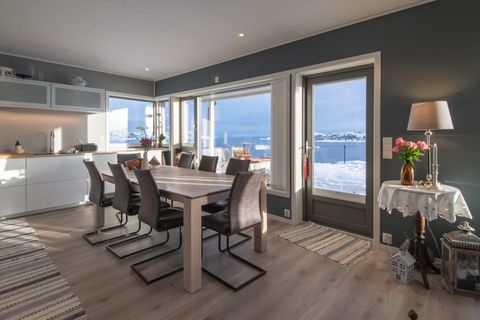 Vikatoppveien 5A, Hitra