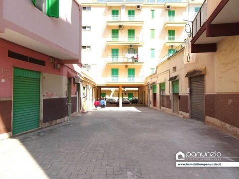 Molfetta,  IT