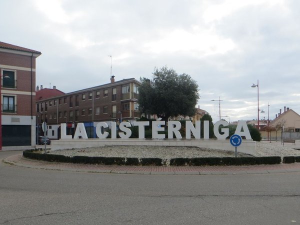 Cistérniga,  ES