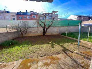 Camponaraya,  ES