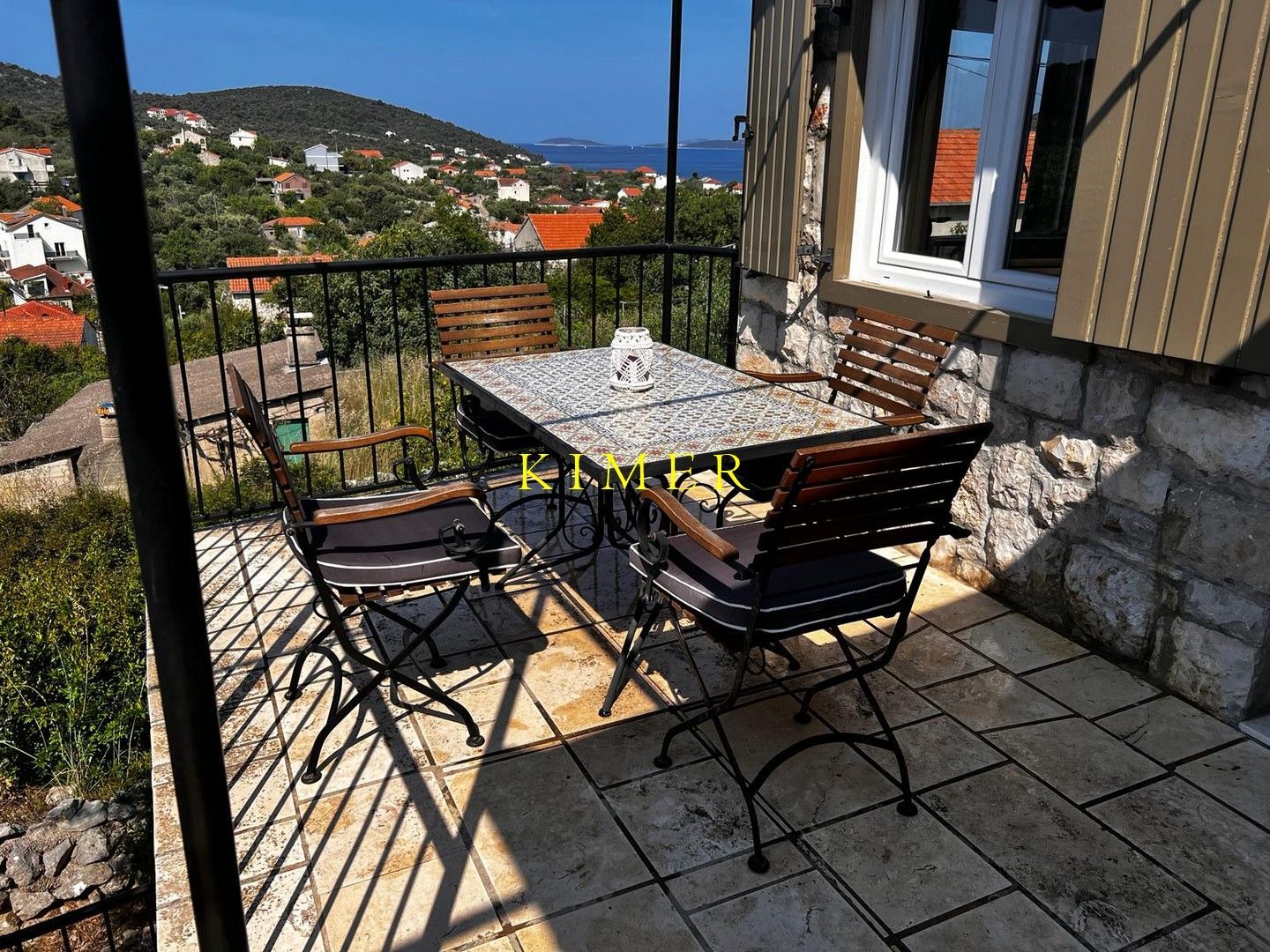 Trogir, Drvenik Veliki