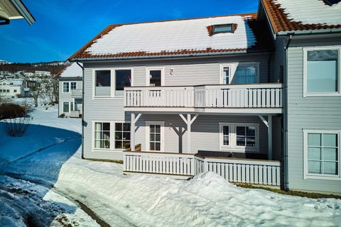Bakkelia 40 A, Sortland